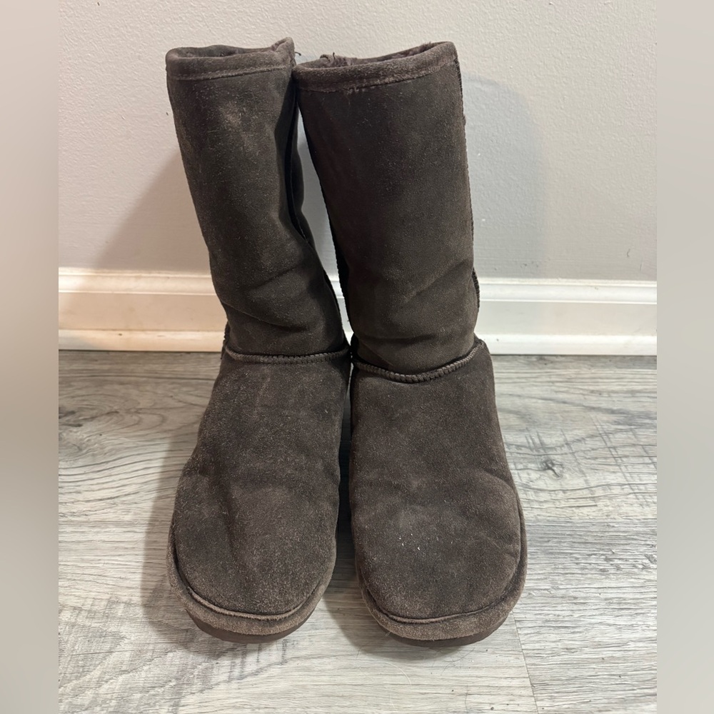 Bearpaw Dark Brown Tall Boots.  Women’s Size 10.